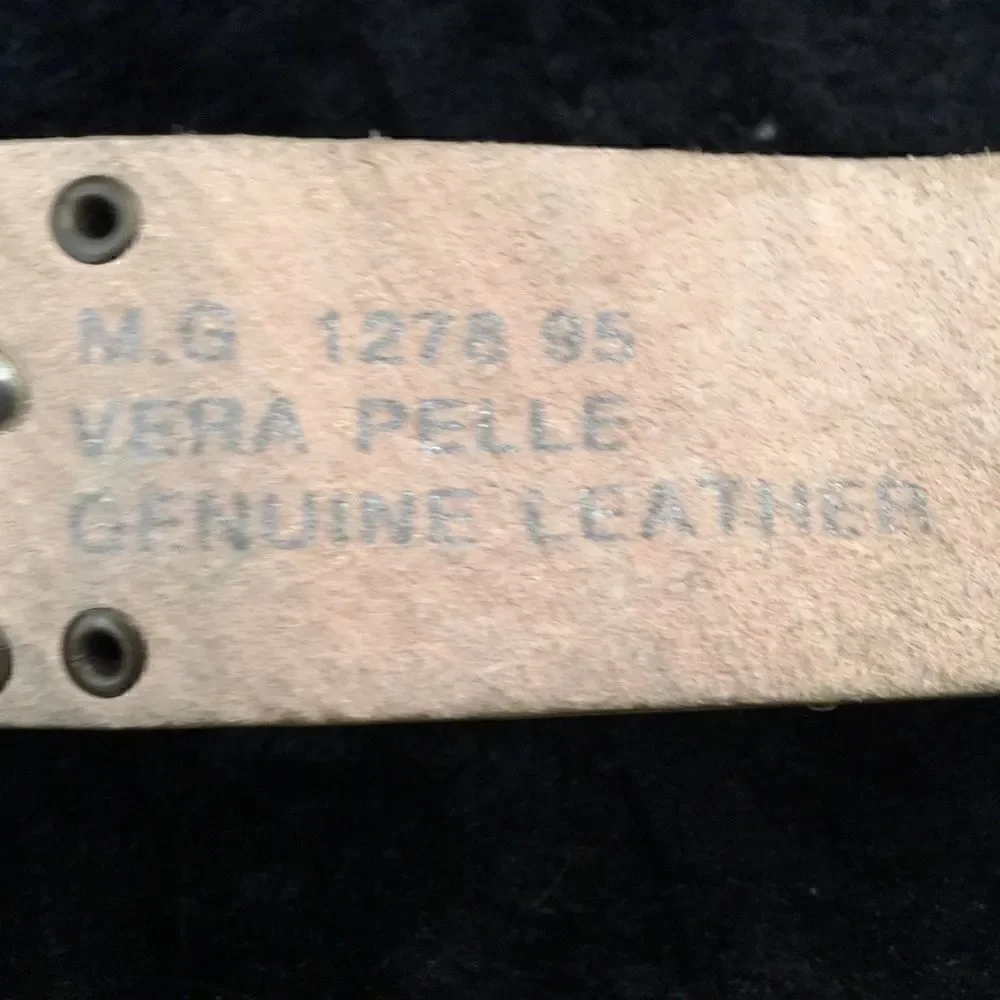 Vera Pelle Authentic Leather Metal Stone Croc Belt‎